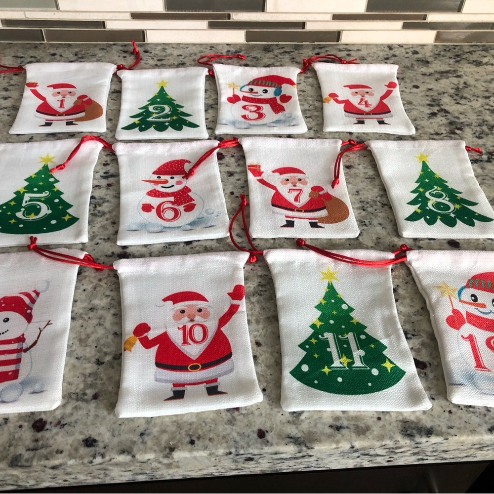 10 PCs Christmas Holiday Countdown Advent Drawstring Gift Bags Game Decor